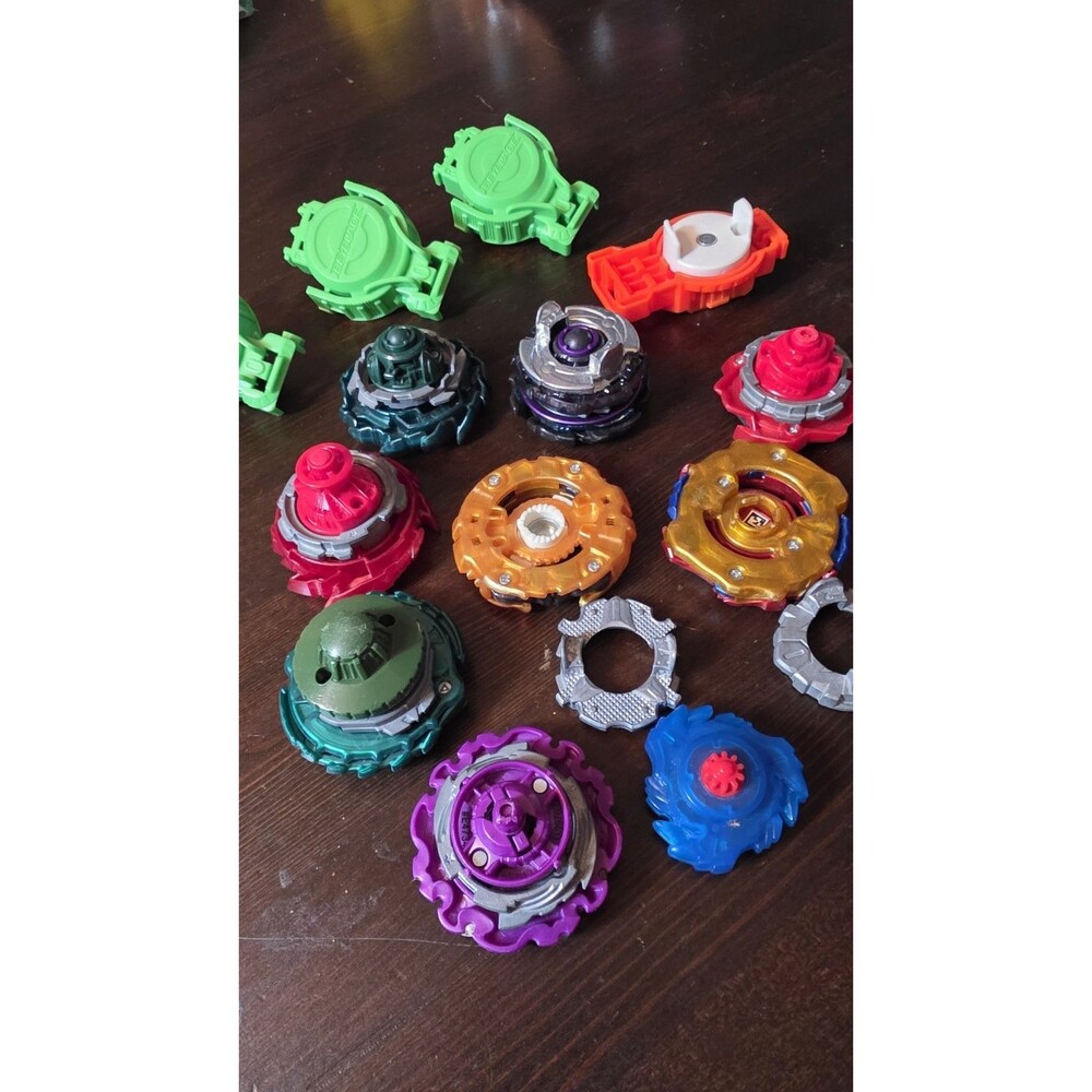 BEYBLADE Lot 🔥 - Picture 4 of 4